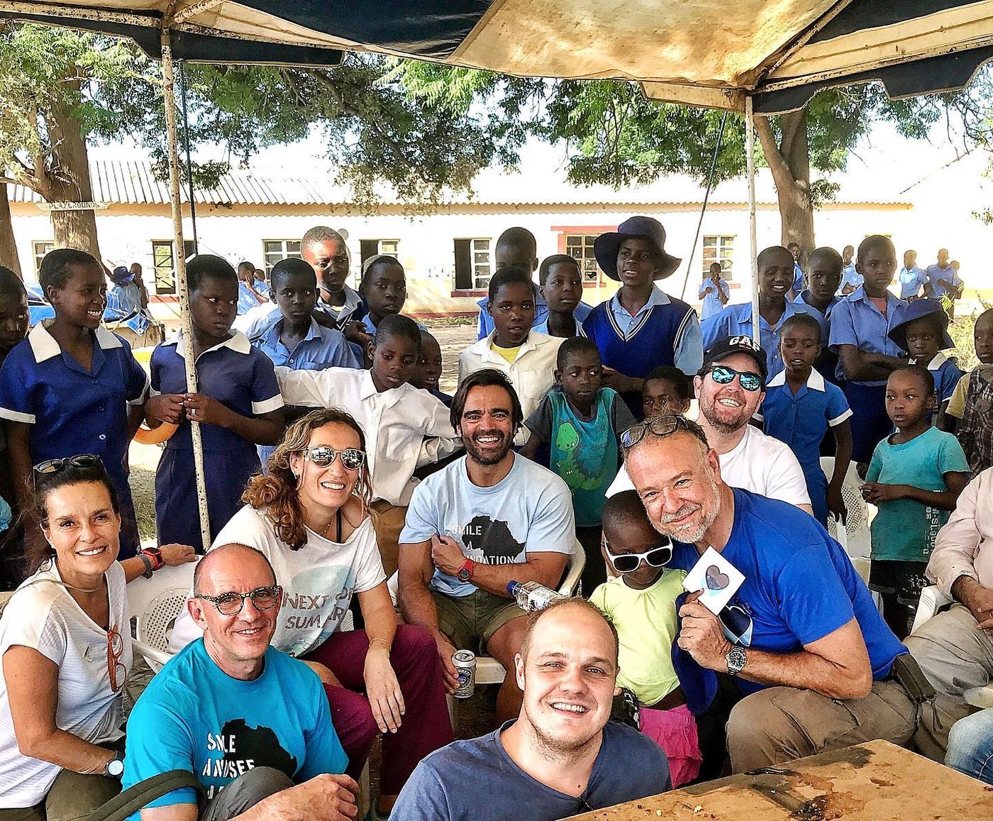 Dental Morante vuelve a Zimbabwe con Smile is a Foundation