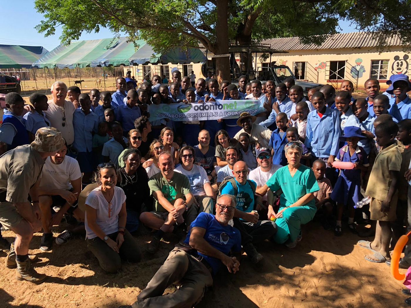 Dental Morante vuelve a Zimbabwe con Smile is a Foundation