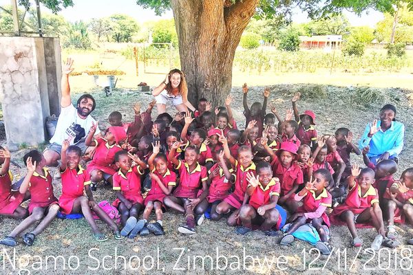 Dental Morante vuelve a Zimbabwe con Smile is a Foundation